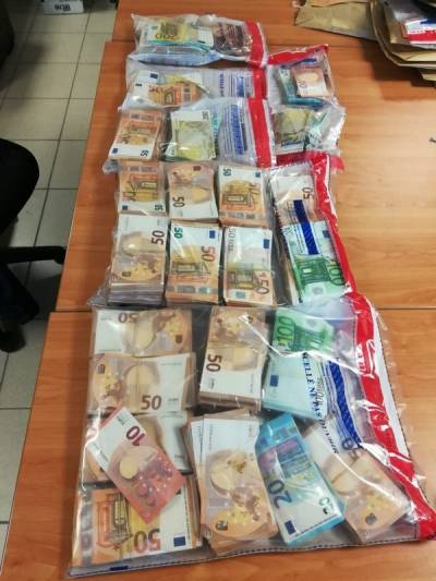 19 arrested in France and Italy in multimillion gold laundering