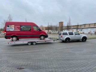 Kontrolle des Migrantenschmuggelrings über die Balkanroute in Deutschland